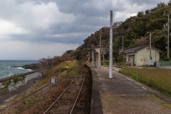 JR予讃線・下灘駅（愛媛県：2022年12月）