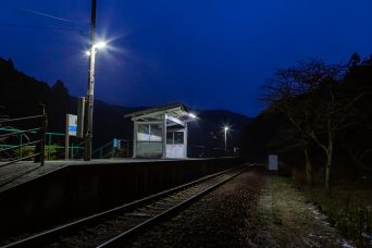 JR予土線・家地川駅（高知県：2022年12月）