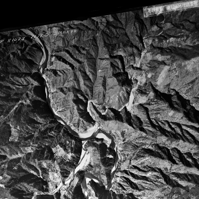 旧版空撮画像：為栗駅周辺（1948年3月2日撮影）　地形図：為栗駅周辺（2023年2月）
