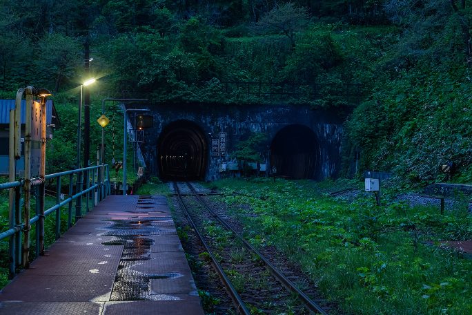 小幌駅の長万部方の隧道