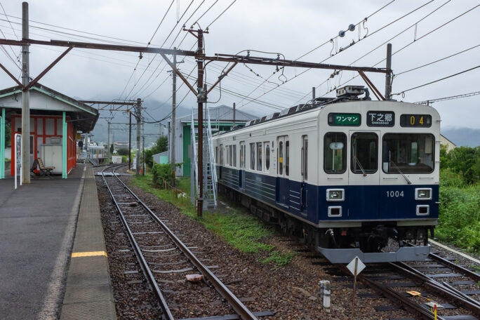 西丸子線の分岐駅だった下之郷駅には車両基地などの施設が設けられている