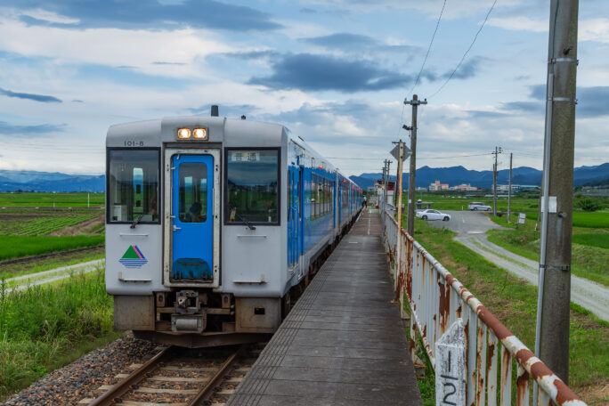 JR左沢線・羽前金沢駅（山形県：2023年7月）