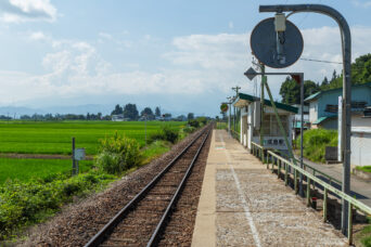 JR米坂線・成島駅（山形県：2023年7月）