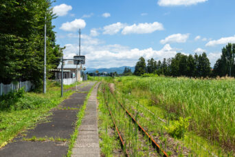JR米坂線・萩生駅（山形県：2023年7月）