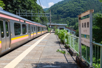 JR上越線・湯檜曽駅（群馬県：2023年7月）