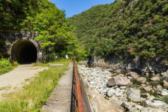 旧JR福知山線・武庫川渓谷・北山第一隧道（兵庫県：2023年9月）