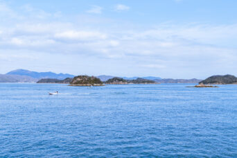 瀬戸内海・小豆島豊島フェリーから望む瀬戸内海（香川県：2024年2月）