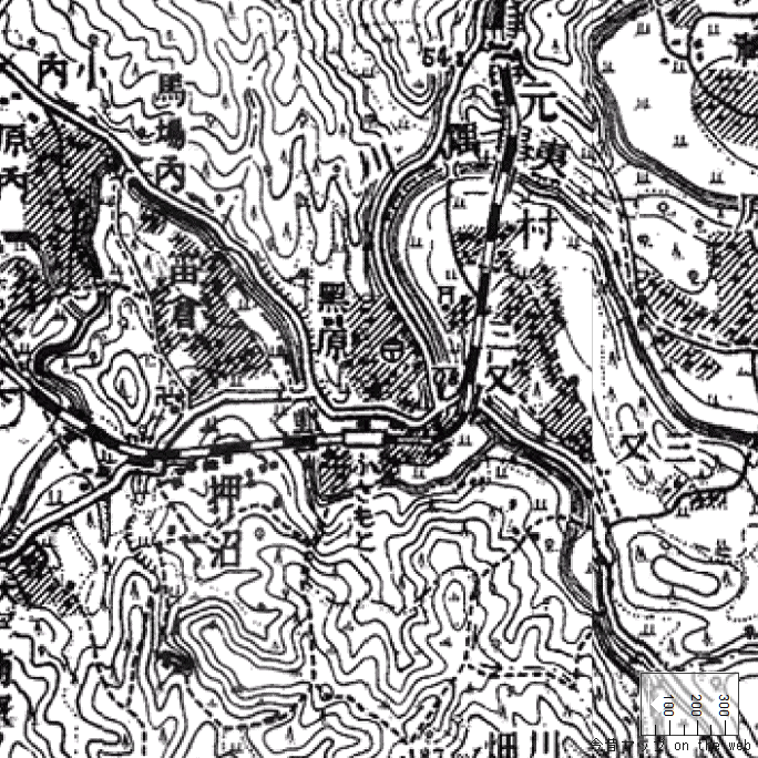 旧版地形図：総元駅周辺（1947年5月30日～7月30日発行）地形図：総元駅周辺（2024年4月8日）