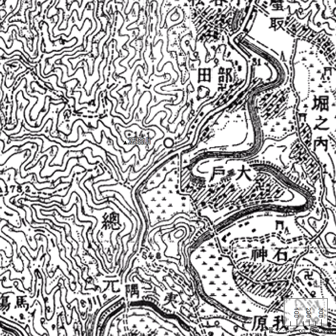 旧版地形図：東総元駅周辺（1906年6月30日発行）地形図：東総元駅周辺（2024年4月6日）