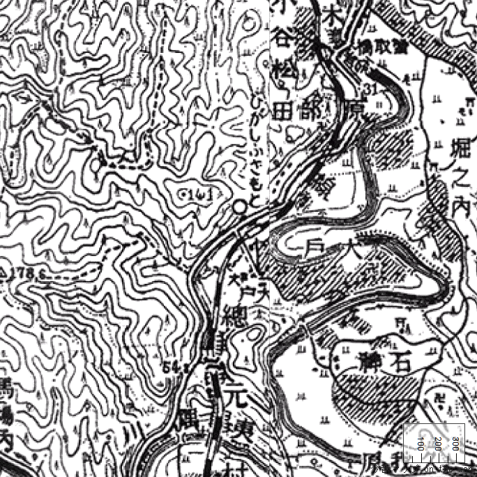 旧版地形図：東総元駅周辺（1947年5月30日～7月30日発行）地形図：東総元駅周辺（2024年4月6日）