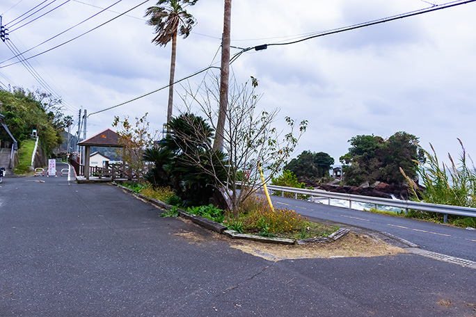 荒平天神を目の前にした荒平駅跡