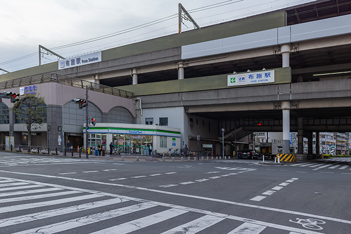 下段の大阪線と上段の奈良線の2層構造が圧巻な布施駅