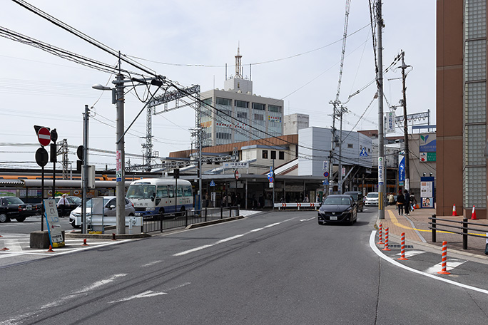 特急も停車する一大ジャンクションの西大寺駅