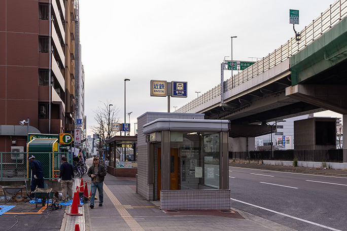 大阪市営地下鉄中央線との接続駅である長田駅