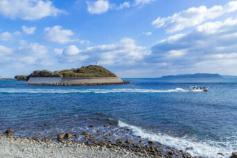 淡路島・由良海岸から望む紀淡海峡と成ヶ島、友ヶ島（兵庫県：2025年1月）