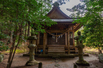 小湊鉄道・いすみ鉄道・上総中野駅付近・山神水神神社(千葉県:2025年3月)