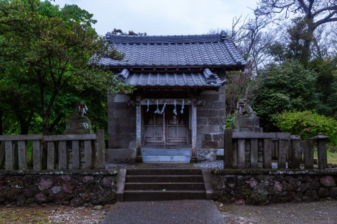 館山・鷹之島辨天閣（千葉県：2025年4月）
