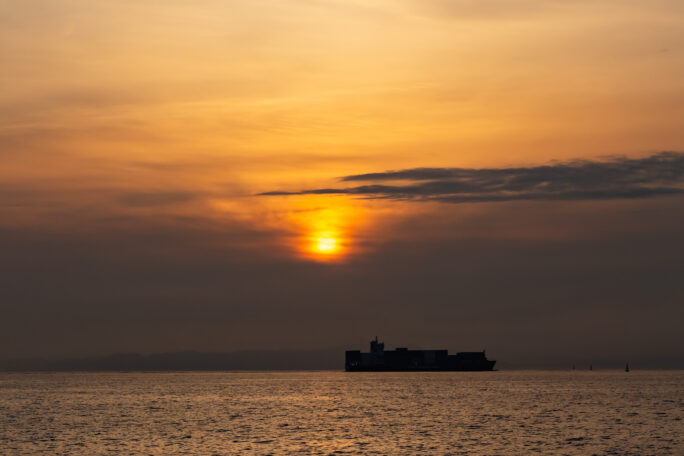 横須賀・観音崎から望む東京湾（神奈川県：2025年4月）