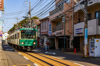 江ノ島電鉄鉄道線・腰越~江ノ島間(神奈川県:2025年4月)