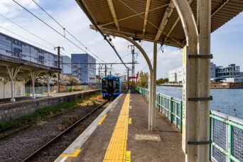 JR鶴見線・新芝浦駅(神奈川県:2025年4月)