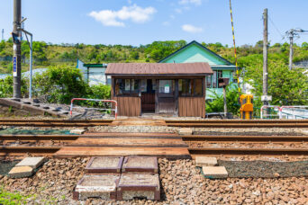JR室蘭本線・富浦駅(北海道:2025年5月)