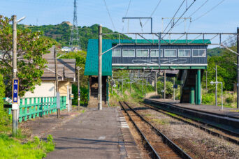 JR室蘭本線・御崎駅(北海道:2025年5月)