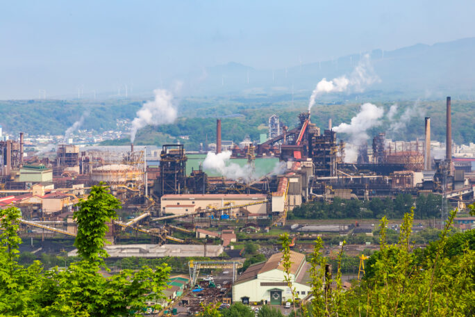 胆振・室蘭・御前水集落から望む室蘭工業地帯（北海道：2025年5月）