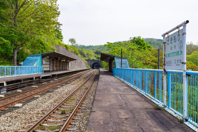 JR室蘭本線・崎守駅（北海道：2025年5月）