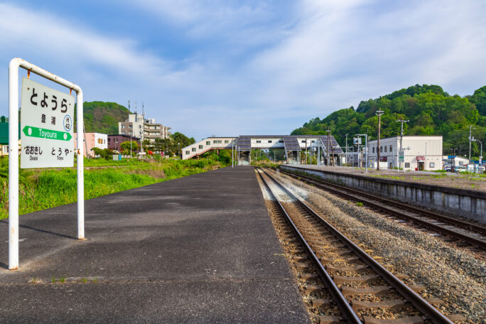 JR室蘭本線・豊浦駅（北海道：2025年5月）