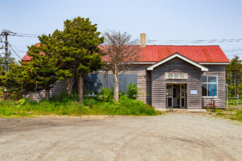 JR室蘭本線・静狩駅(北海道:2025年5月)