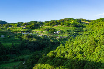 東彼杵・新江川内橋から望む木場郷集落(長崎県:2025年7月)