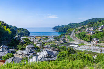 長崎半島・飯香浦集落付近から望む橘湾(長崎県:2025年8月)