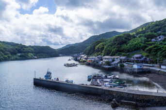 西海・黒口大橋から望む黒口集落（長崎県：2025年8月）