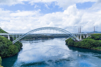西海・西海橋から望む新西海橋と針尾瀬戸（長崎県：2025年8月）