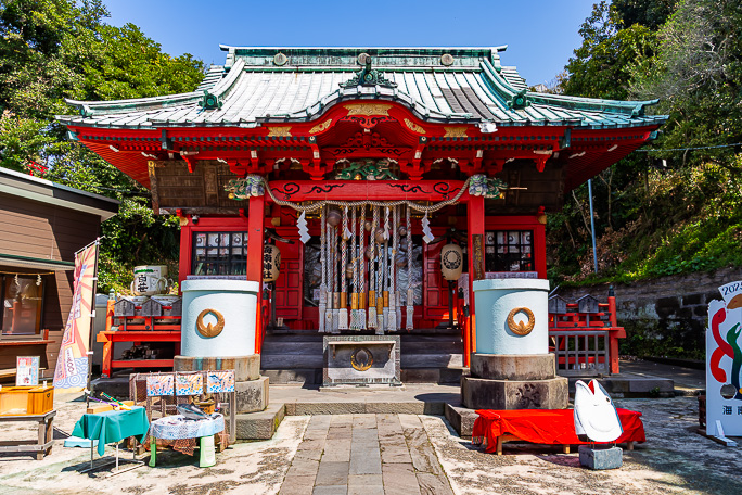 三崎市街地に鎮座する海南神社に参拝