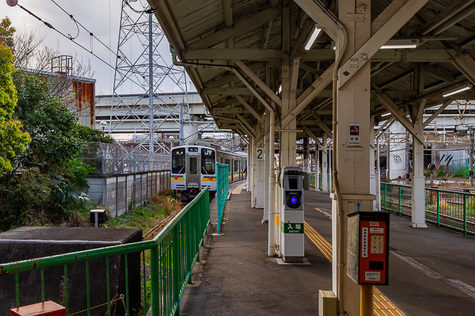南武線浜川崎駅は行き止まりホームとなっている