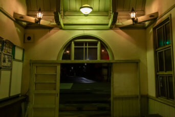 近江鉄道本線・鳥居本駅(滋賀県:2025年11月)