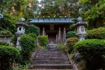 三岐鉄道北勢線・上笠田駅跡～楚原駅間・下笠田八幡神社（三重県：2025年12月）