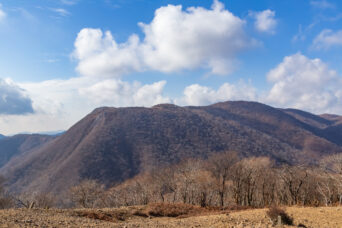鈴鹿山地・頭陀ヶ平から望む御池岳（滋賀県・三重県：2025年12月）