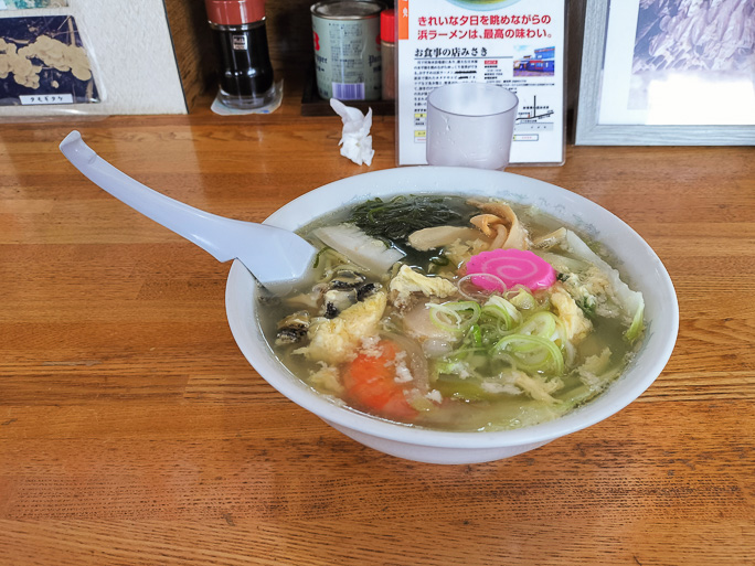 名物の「浜ラーメン」をいただくことにした
