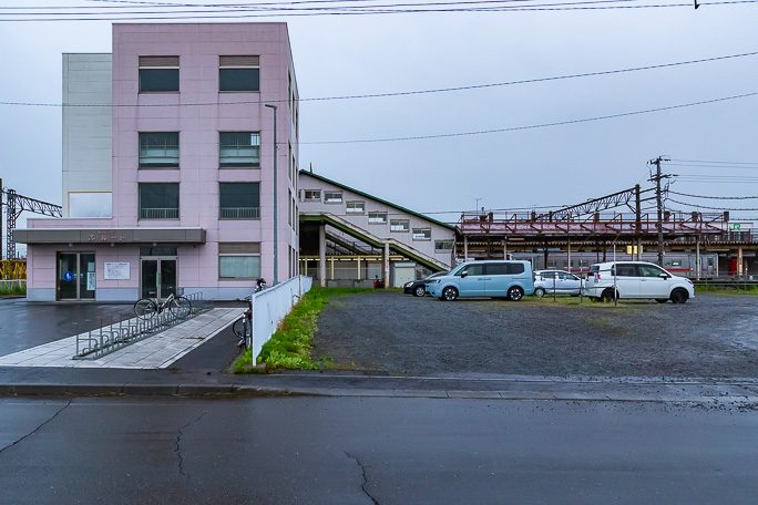 深川駅の留萌本線ホーム側にある連絡通路入り口