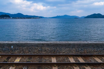 JR山陰本線・長門市～長門三隅間・仙崎湾（山口県：2026年2月）