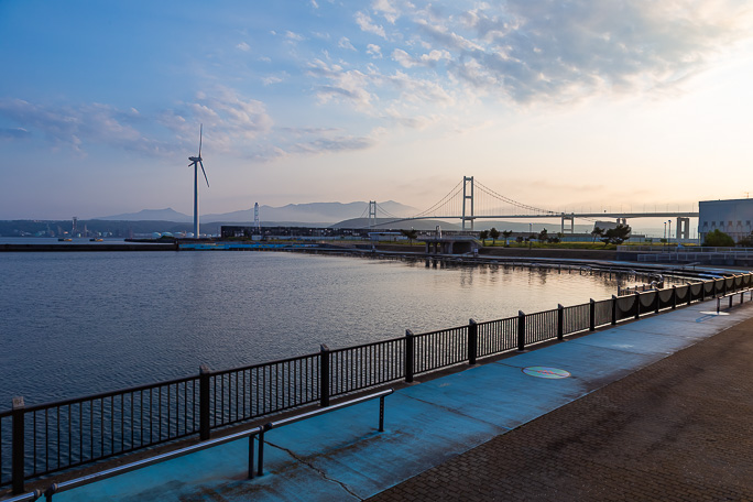 晴天で明けた絵鞆臨海公園を後にする