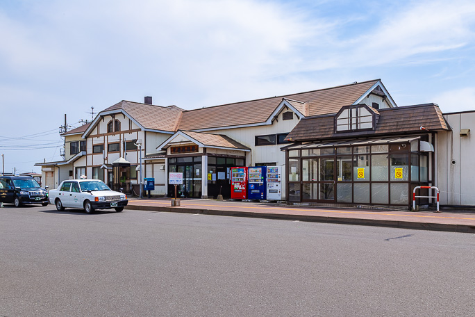 内地の歴史の香りが漂う伊達紋別駅に到着
