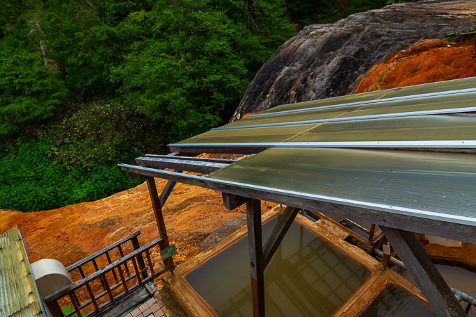 古くから知られた特徴のある温泉風景