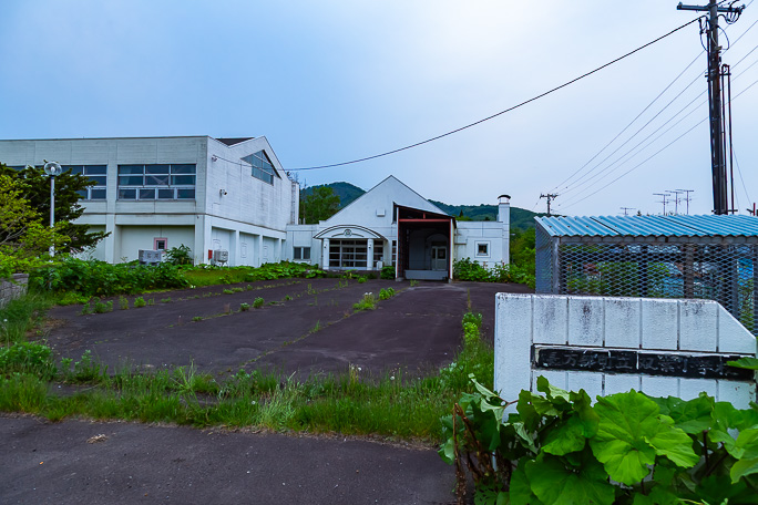 既に廃校となっている双葉小学校跡