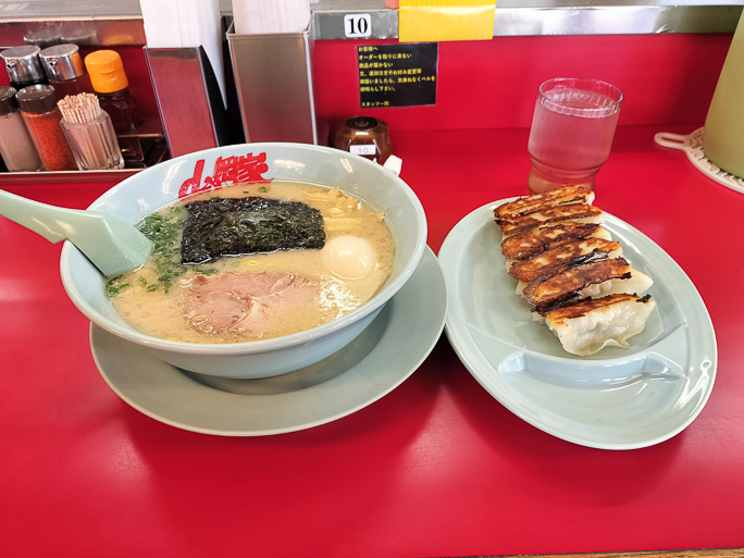 倶知安市街地ではラーメン山岡家で昼食