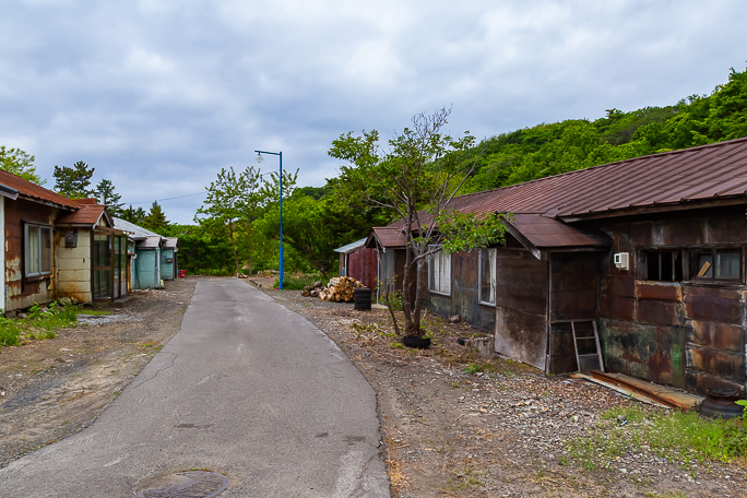 炭住跡の古い住宅も一部に残っている
