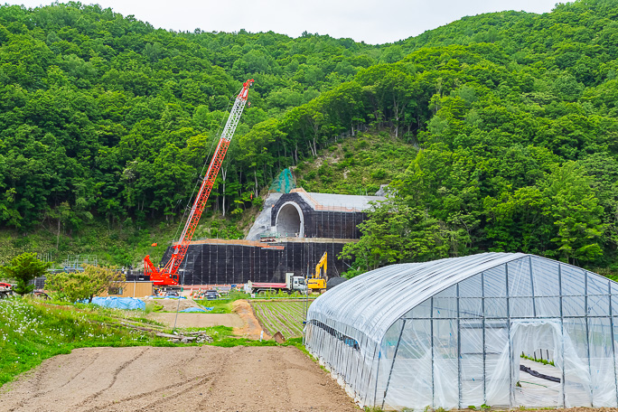 道の駅あかいがわ付近では北海道新幹線の工事が進められていた