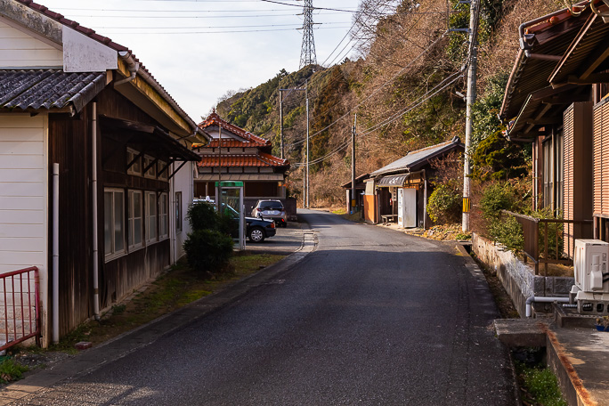 この日は駅前に美祢線代行タクシーが停まっていて客待ちをしていた